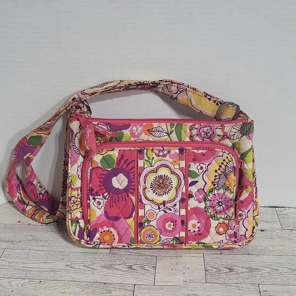 Vera‎ Bradley Clementine Purse ID holder Credit Card Money Slots Multi Floral